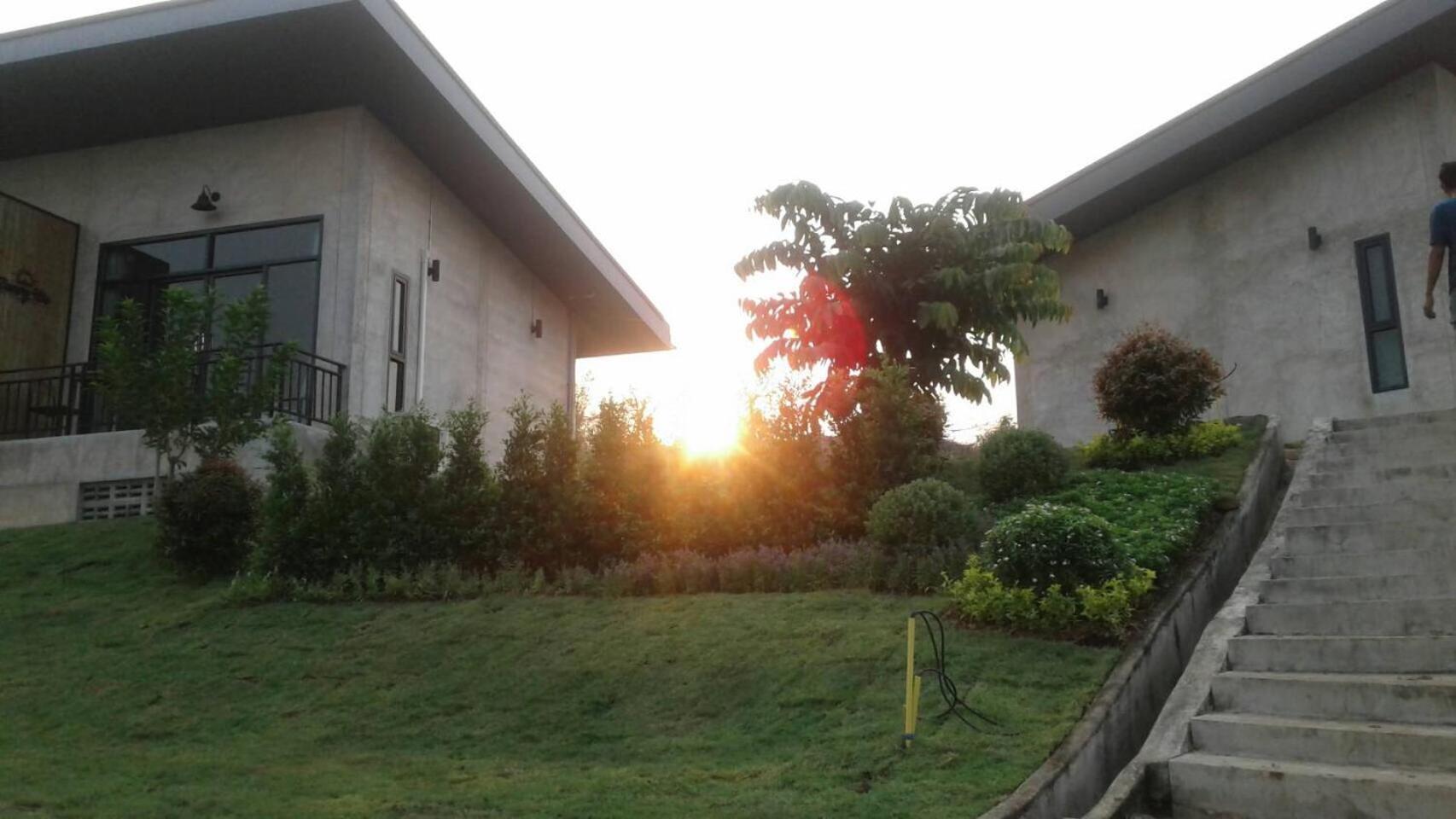 The Sunnery Ville Lom Kao Buitenkant foto